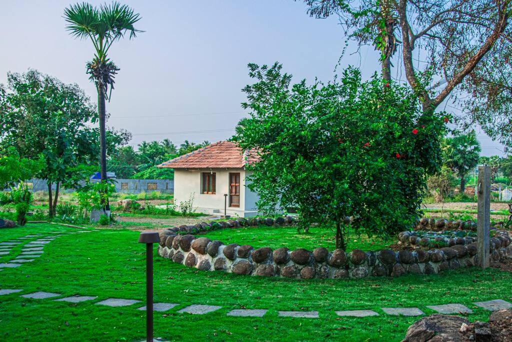 Holy Mountain Villa - Tiruvannāmalai Buitenkant foto
